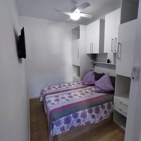 公寓 Apartamento Delux1